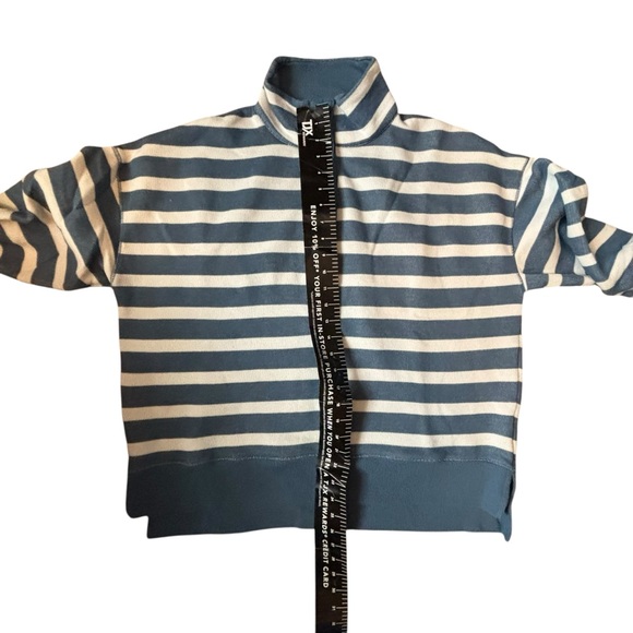 American Eagle AE big hug Henley oversized sweatshirt lived-in blue stripe sz S - Picture 15 of 15